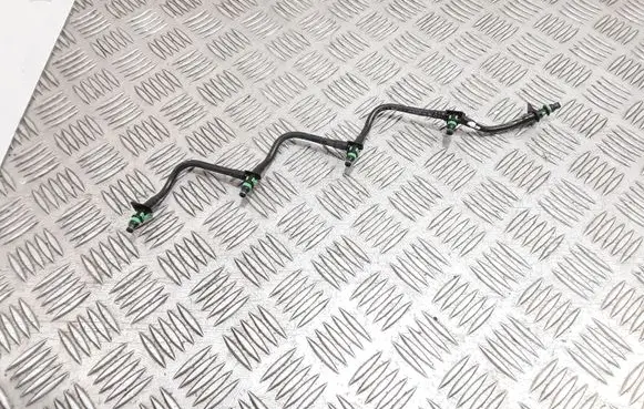 Fuel injector supply line/pipe