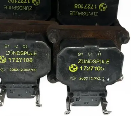 BMW 3 E30 Ignition amplifier control unit 12131727108 1727108