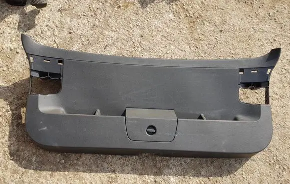 Volkswagen Golf VII Tailgate/boot lid cover trim 5G9867605A