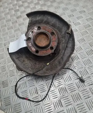 Volvo S60 Rear wheel hub