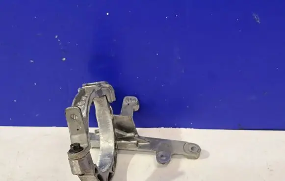 Polestar 2 Holder (bracket) 32208557