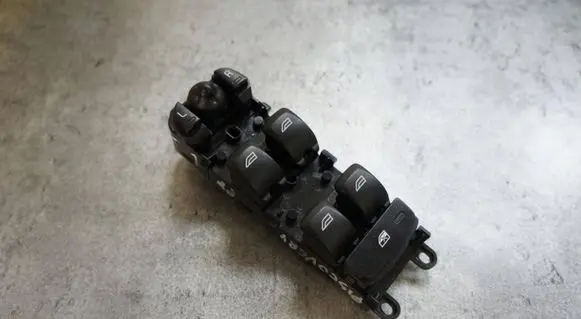 Land Rover Discovery 4 - LR4 Electric window control switch AH22-14540-AC