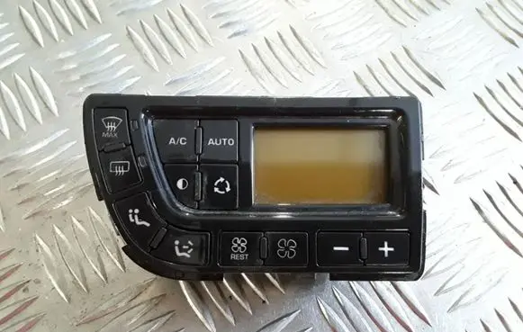 Citroen C4 I Picasso Climate control unit 9672838477 A83031500