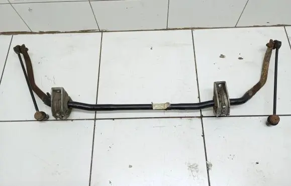 BMW 5 E60 E61 Front anti-roll bar/sway bar