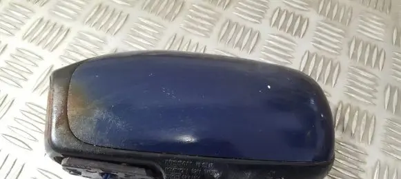 Nissan Sunny Front door electric wing mirror E13023254