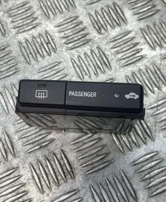 Windscreen/window heater switch
