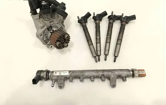Volkswagen Tiguan Fuel injection system set 03L130755 0445010507 05110909