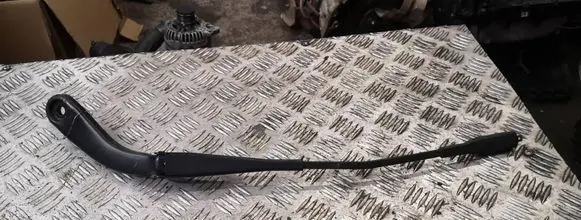 BMW 3 F30 F35 F31 Front wiper blade arm 726046905