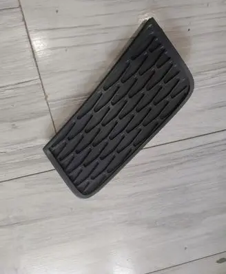 Land Rover Evoque I Front bumper lower grill 