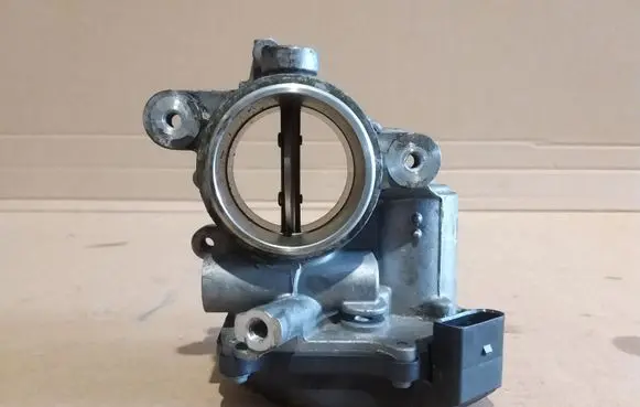 Audi A3 S3 8V Throttle valve 04L128063P
