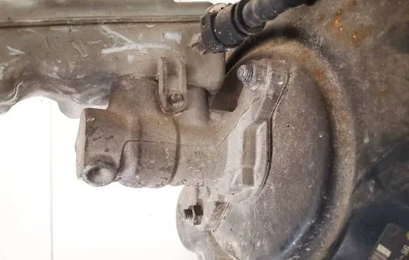 Ford Focus Master brake cylinder av612140j av61-2140-j
