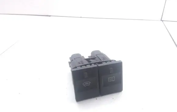 Ford Mondeo Mk III Windscreen/window heater switch 1S7T18K574AA D3L0A