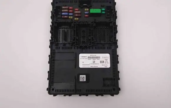 Ford Fiesta Central body control module HU5T15604ECR