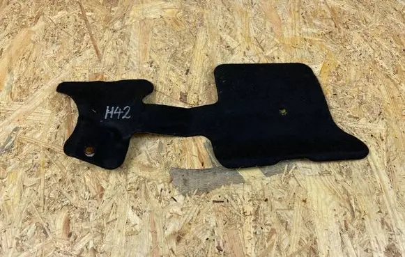 Jaguar F-Pace Intercooler pipe mounting bracket MX736J020BA