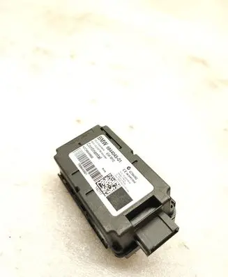 BMW 5 G30 G31 G38 Door central lock control unit/module 6844045