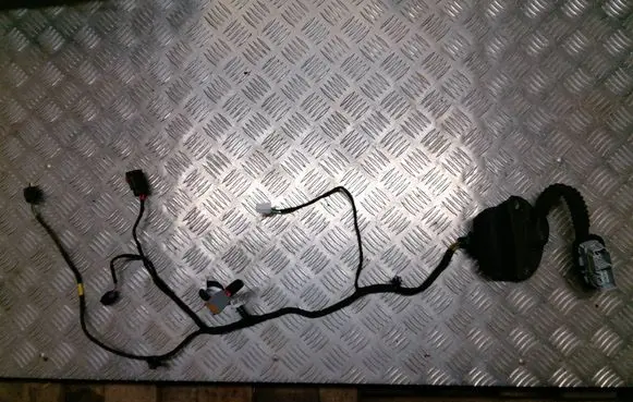 Jeep Grand Cherokee Rear door wiring loom P68251737AB