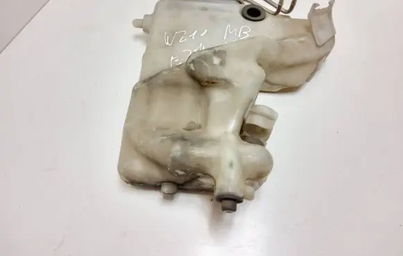 Mercedes-Benz E W211 Windshield washer fluid reservoir/tank 2118600560