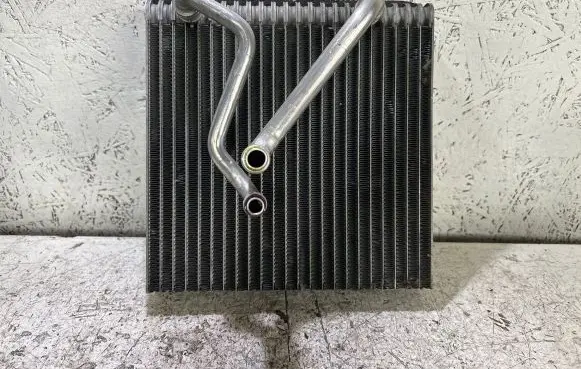 Volkswagen Golf V Air conditioning (A/C) radiator (interior) 