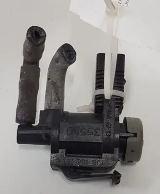 Audi A4 S4 B7 8E 8H Turbo solenoid valve 1J0906283 35550