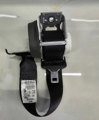 BMW X4 F26 Rear seatbelt 7258445 S3725844508 14B232YB2550