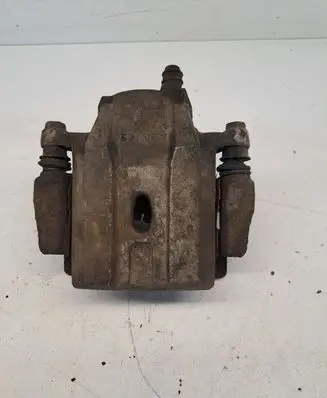 Toyota Prius (NHW20) Front brake caliper