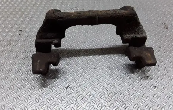 Ford Grand C-MAX Brake caliper pad carrier rear 