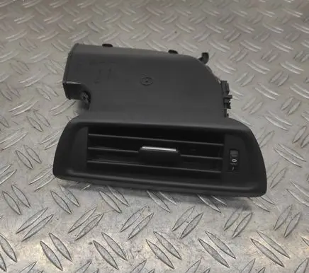 Rear air vent grill