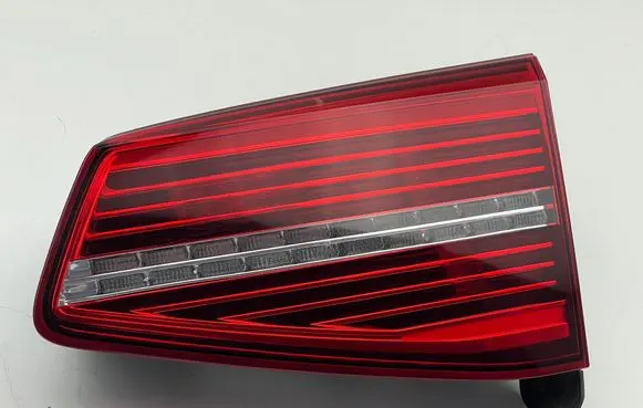 Volkswagen PASSAT B8 Tailgate rear/tail lights 3G9945308A 81450201