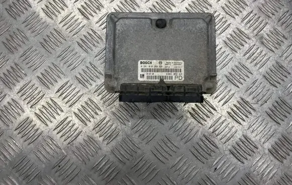 Opel Zafira A Engine control unit/module 24417169 0281010268 28SA4805