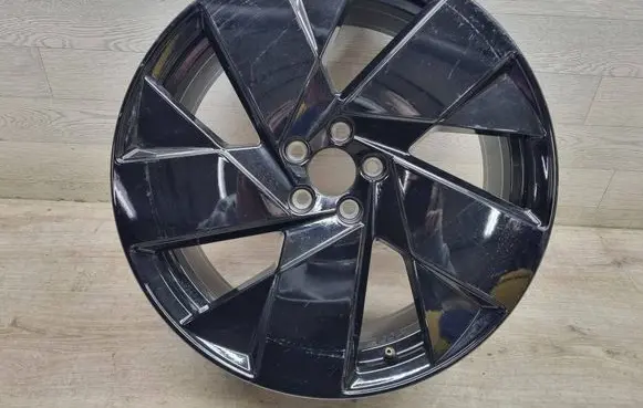 Volvo XC40 R20 alloy rim 32143629