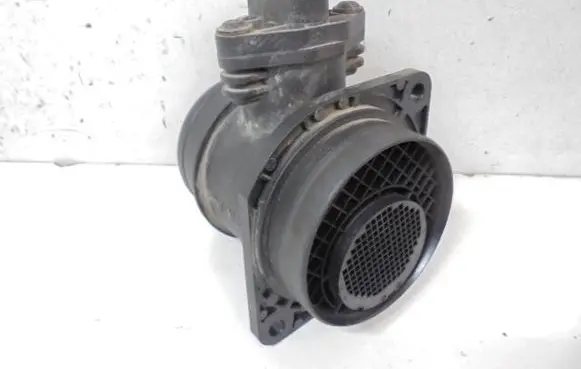 Volkswagen Polo IV 9N3 Mass air flow meter 038906461B