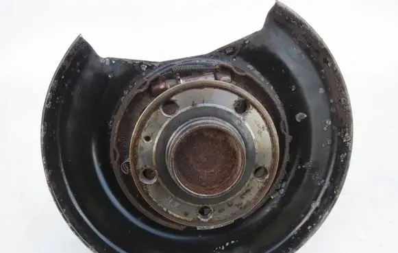 Volvo S60 Rear wheel hub