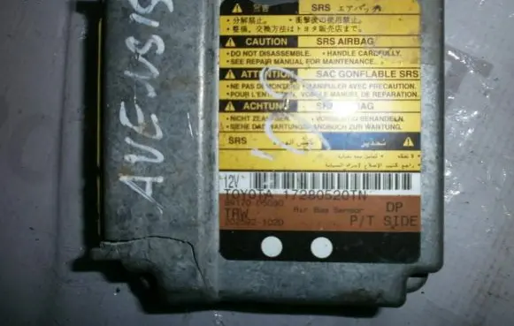 Toyota Avensis T220 Airbag control unit/module 8917005030 202592102D