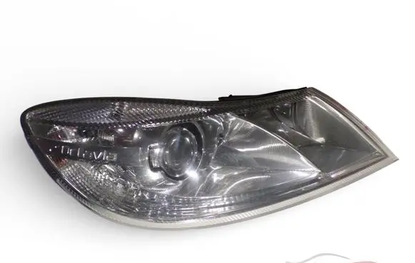 Skoda Octavia Mk2 (1Z) Headlight/headlamp 1Z1941018T 16885602