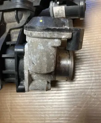 Hyundai Santa Fe Throttle valve 351002F000