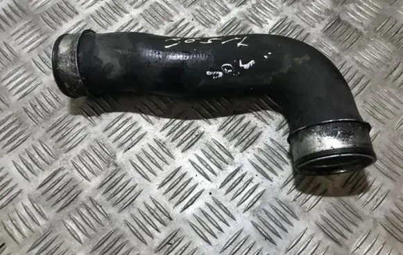 Air intake hose/pipe