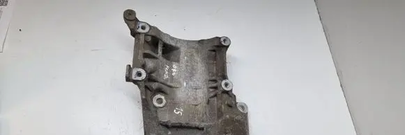 Mitsubishi L200 A/C compressor mount bracket 37110J560