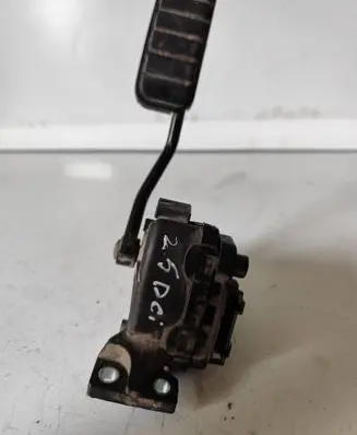 Opel Movano A Accelerator throttle pedal 6PV00811904 7700314525