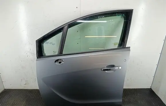 Opel Meriva B Front door Z179