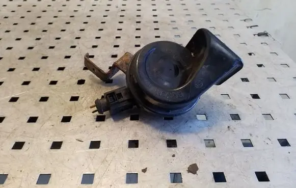 Audi A3 S3 8P Horn signal E9024148