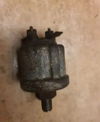 Audi 80 90 S2 B4 Oil pressure sensor 035919561