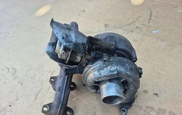 Ford Focus Turbo 7504531