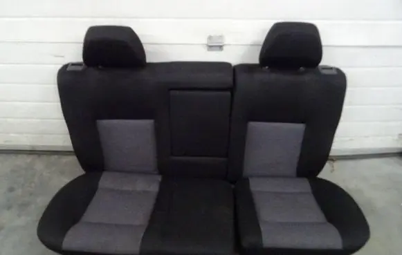 Volkswagen Golf IV Second row seats 