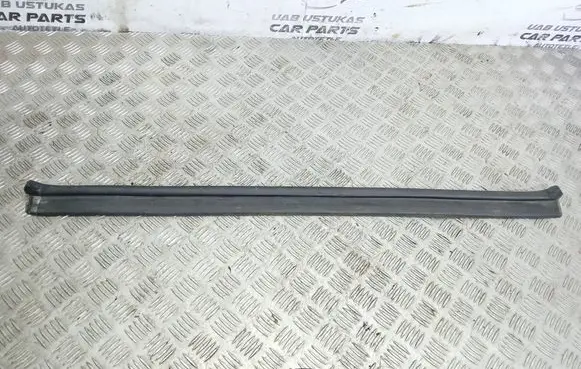 BMW 5 F10 F11 Engine compartment rubber 