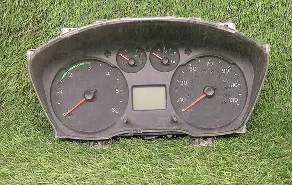 Speedometer (instrument cluster)