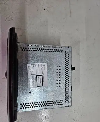 Fiat Bravo Radio/CD/DVD/GPS head unit 735451941 MOO7197 030403