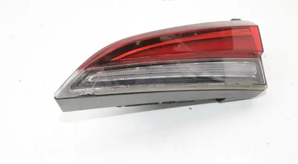 Skoda Kamiq Tailgate rear/tail lights 658945308