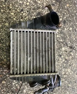 Skoda Octavia Mk2 (1Z) Intercooler radiator IA1070 862328X 1J0145803