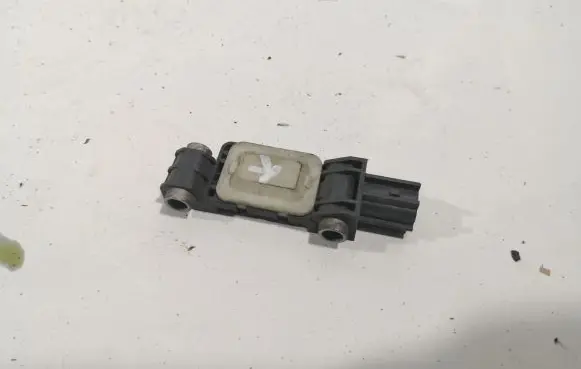 Audi A4 S4 B7 8E 8H Airbag deployment crash/impact sensor 8E0959651A