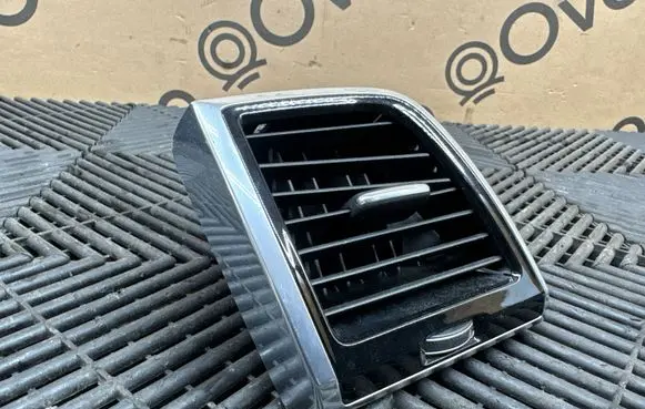 Volvo XC90 Dashboard side air vent grill/cover trim 24052018